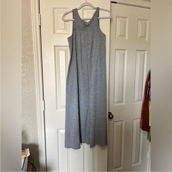 Athleta Echo Grey midi sleeveless dress Sz M NWOT - Picture 5 of 7